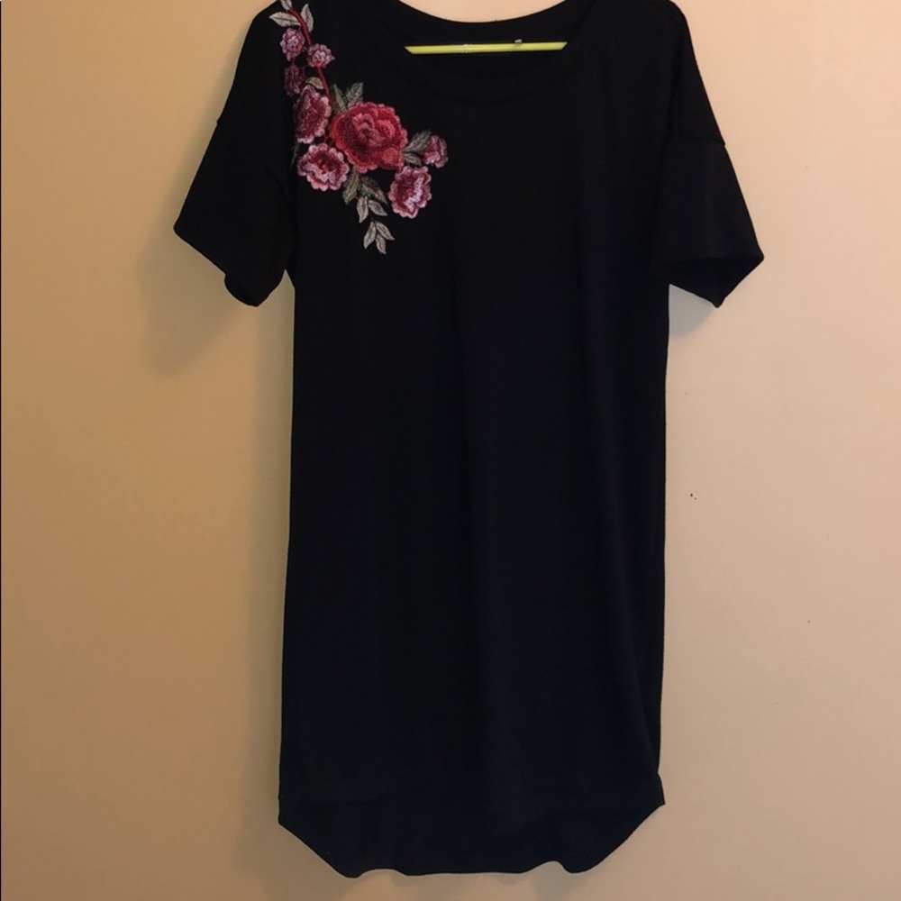 Black t shirt dress